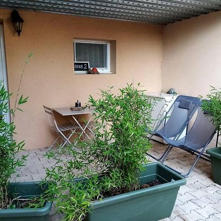Studio Meuble Independant Tout Confort Classe 2** Aubenas Bagian luar foto